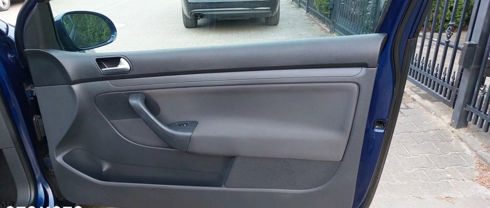 Volkswagen Golf cena 11999 przebieg: 171000, rok produkcji 2005 z Wrocław małe 562